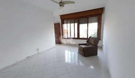 Casa térrea com 4 dormitórios, dependência de empregada,4 vagas de garagem no Bairro Jardim Lindóia.