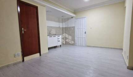 JK NA DR FLORES, TODO REFORMADO, PORTARIA 24H, ELEVADOR
