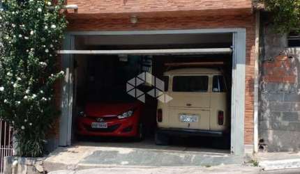 Casa à venda Localizada no Jardim Paraguaçu.