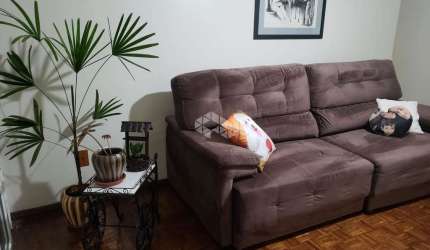 Excelente apartamento Garden à venda na Rua Doutor Sebastião Leão, Azenha - Porto Alegre.