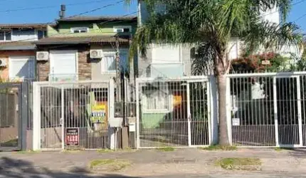 EXCELENTE CASA NA HIPICA