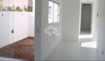 Casa nova, com 2 suítes, 79 m2, com um belo acabamento!