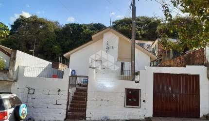 Crédito Real Vende! Espaçosa casa de 3 dormitórios