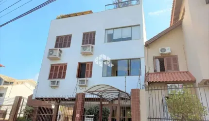 Apartamento 2 dormitórios, 1 suíte, 2 vagas, Jardim Planalto, Porto Alegre.