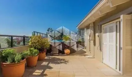 Cobertura 3 dormitórios, 1 suíte., churrasqueira, terraço com piscina, 2 vagas, Mont' Serrat, Porto Alegre