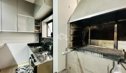 Apartamento 3 Dormitórios Completamente Reformado com churrasqueira e sacada no Bairro Rio Branco em Porto Alegre.