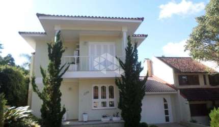 CASA 04 DORMITÓRIOS