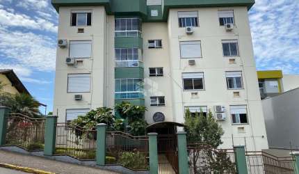 APARTAMENTO NO SANTO INÁCIO COM PÁTIO!