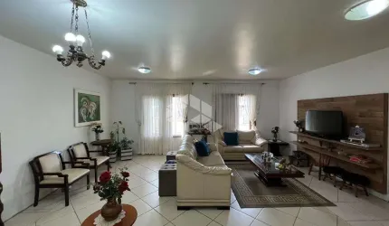 Casa de esquina no Centro
