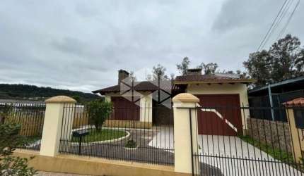 CASA COM 3 DORMITÓRIOS PERTO DA UNISC