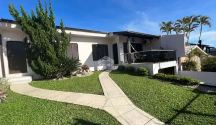 Casa ampla com espaço para comércio