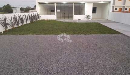 Casa nova, com suíte e closet em Vera Cruz