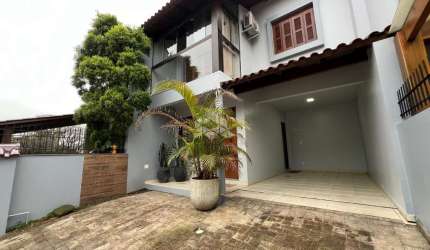 Duplex com piscina e próximo a UNISC
