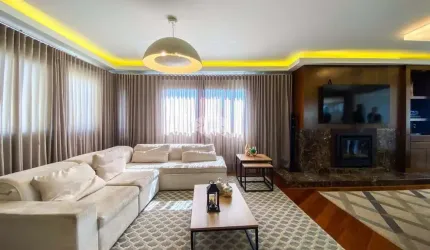 Apartamento amplo com 03 dormitórios (01 suíte) no Bairro Higienópolis