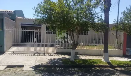 Casa com 2 quartos à venda na Fermino Ventura dos Santos., 250, Tancredo Neves, Santa Maria, 72 m2 por R$ 426.000