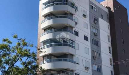 Belo apartamento com sacada