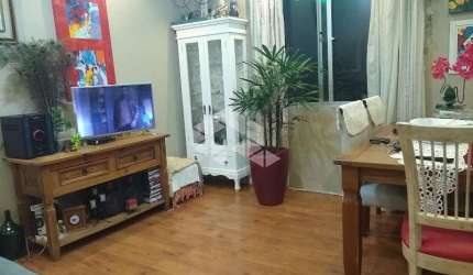 Apartamento com 35 m² e 1 quarto à venda no bairro Partenon