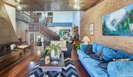 Casa com 457 m² e 4 quartos à venda na Chácara das Pedras.