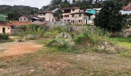 TERRENO NO BAIRRO POTECAS, EM SÃO JOSÉ, SC, MEDINDO 2,020M² DE ÁREA TOTAL.