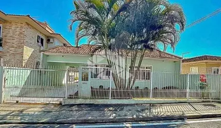 Casa 3 quartos n bairro Flor de Napolis - São José
