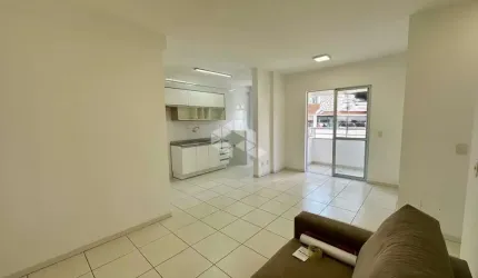 APARTAMENTO BAIRRO CAMPINAS, EM SÃO JOSÉ, SC, SACADA, 02 QUARTOS, 01 VAGA DE GARAGEM.