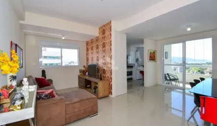 APARTAMENTO DUPLEX À VENDA COM 3 SUÍTES E 2 VAGAS DE GARAGEM NO BAIRRO ESTREITO EM FLORIANÓPOLIS/SC