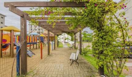 Apartamento SEMIMOBILIADO 3 dormitórios/Quartos. Sacada. Vaga Escriturada