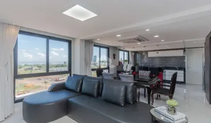 Duplex Aconchegante: Apartamento de 2 Dormitórios com Suíte e Vista Deslumbrante, Porteira Fechada