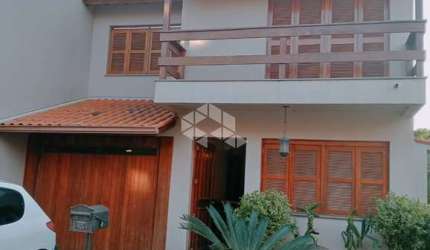 Crédito real vende excelente casa em condomínio