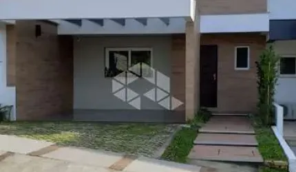 Linda Casa semi mobiliada em condomínio fechado no Bairro Vila Nova  na Zona Sul de POA.