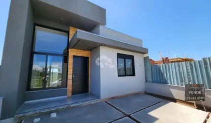 Casa em condomínio terrea com 3 dormitórios.