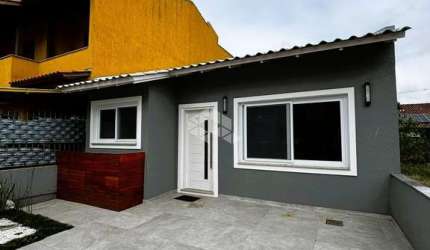 Casa térrea a venda com 90 m², 2 dormitórios sendo 1 suíte, piscina no Jardins do Prado /Hípica