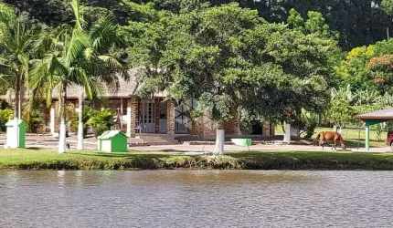 Belíssimo Sítio com 2 hectares (de um total de 6 ha) próximo da Ambev em Águas Claras.