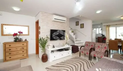 Casa 3 dorms à venda Rua Izar Faria Correa Sant'anna, Hípica - Porto Alegre