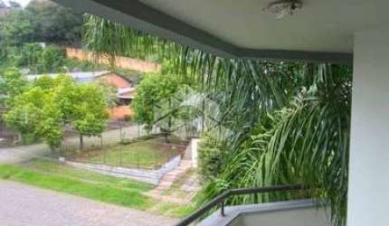 Apartamento com suíte, no bairro Universitário