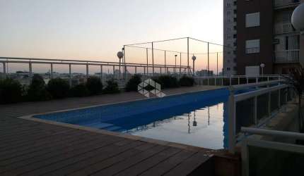 Apartamento 2 quartos, sacada, condomínio com piscina e quiosque