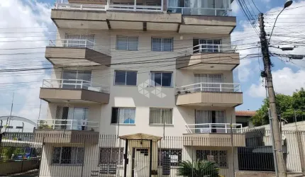 Apartamento para venda semimobiliado no bairro Santa Lucia.