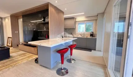 Apartamento semimobiliado com 3 dormitórios, suíte e 4 vagas no Madureita