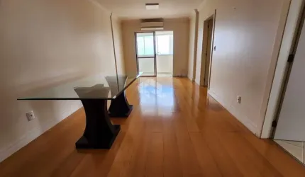 Apartamento semimobiliado com 3 Dormitórios,1 suíte e 2 vagas no Rio Branco.