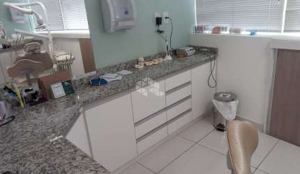 Sala comercial mobiliada