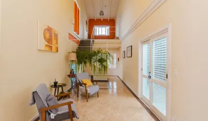 Excelente casa com 04 quartos e 02 suítes, no Bairro Jardim Itú -Porto Alegre!!!