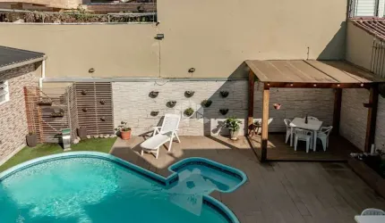 Casa 4quartos/dormitórios, 4vagas