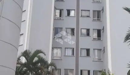 Apartamento á Venda - Cohab José Bonifácio com 58m2