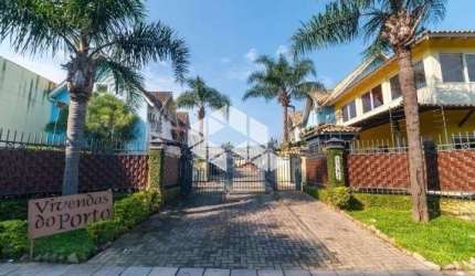 Casa em Condomínio Fechado à Venda no Bairro Tristeza - 3 Dormitórios (1 Suíte)