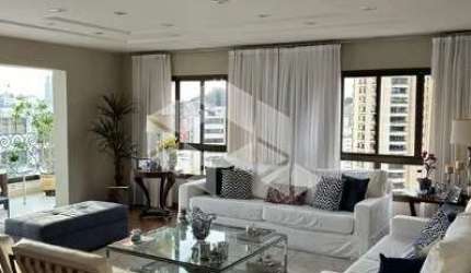 Lindo e Amplo Apartamento 290m² 4  quartos - 3 vagas de garagem na área Nobre do Real Park