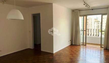 Apartamento à venda em Moema, São Paulo-SP. 3 quartos, 1 suíte, 2 salas, 3 banheiros, 1 vaga de garagem, 87m². Imperdível!