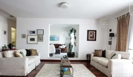 Apartamento à venda na Vila Morumbi, São Paulo-SP. 3 quartos, 3 suítes, 2 salas, 6 banheiros, 4 vagas, 220m². Agende uma visita!