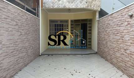 ALUGA-SE CASA NO MORADA DO VALE (R$ 1.700,00)