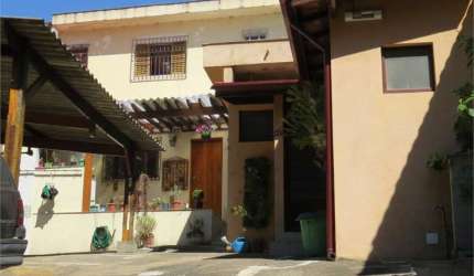 Imóvel com 2 casas à venda - Bairro Interlagos