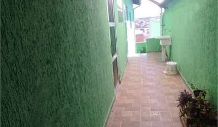 Casa á venda próximo ao a estação Autódromo.